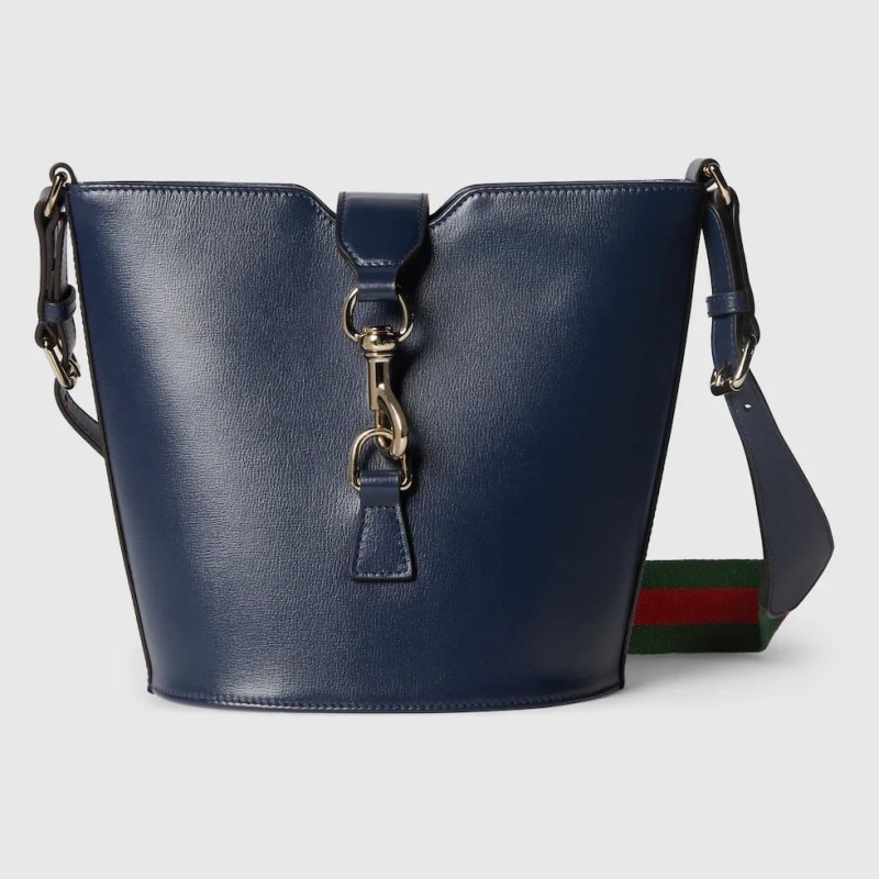 G*u*i bucket bags